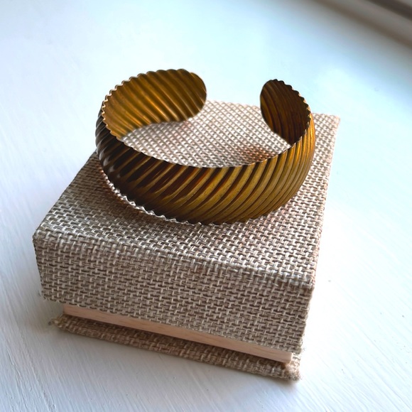 Brass Textured Bracelet Cuff - Picture 1 of 1